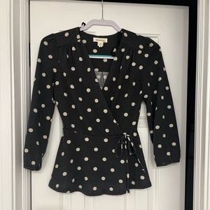 Monteau gray and white polka dot blouse